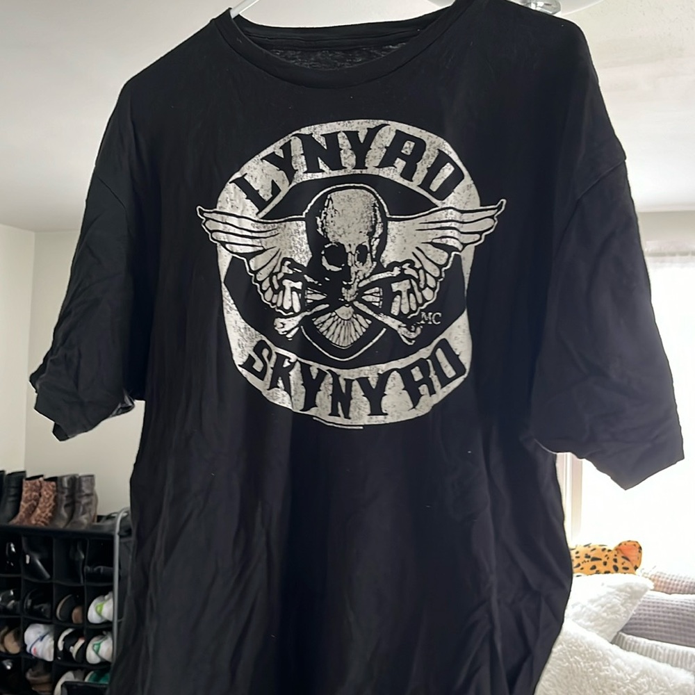 Tee shirt